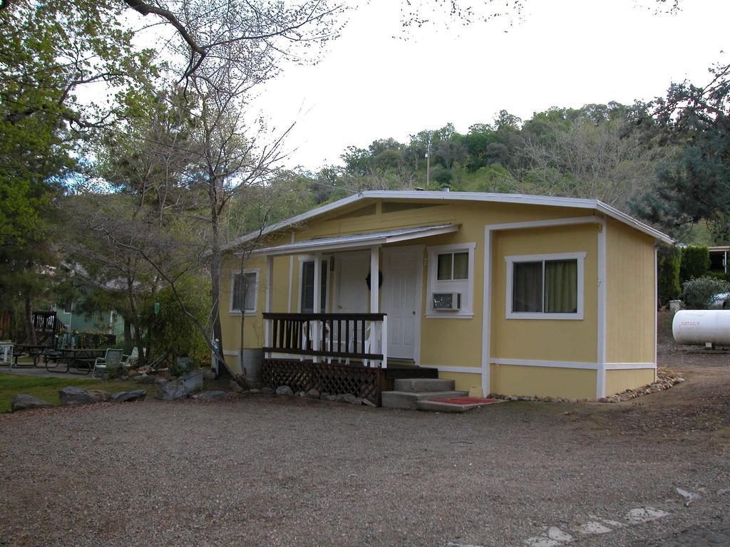 ثري ريفرز Sequoia Motel المظهر الخارجي الصورة
