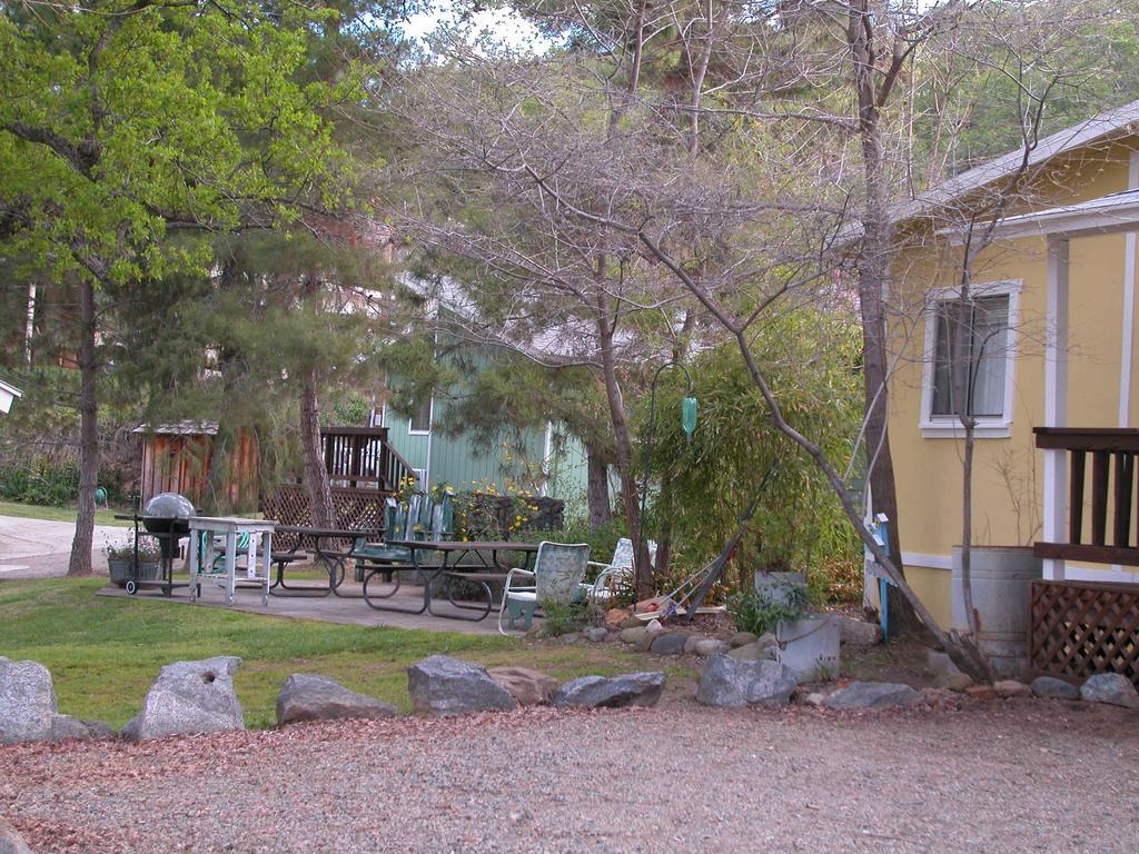 ثري ريفرز Sequoia Motel المظهر الخارجي الصورة