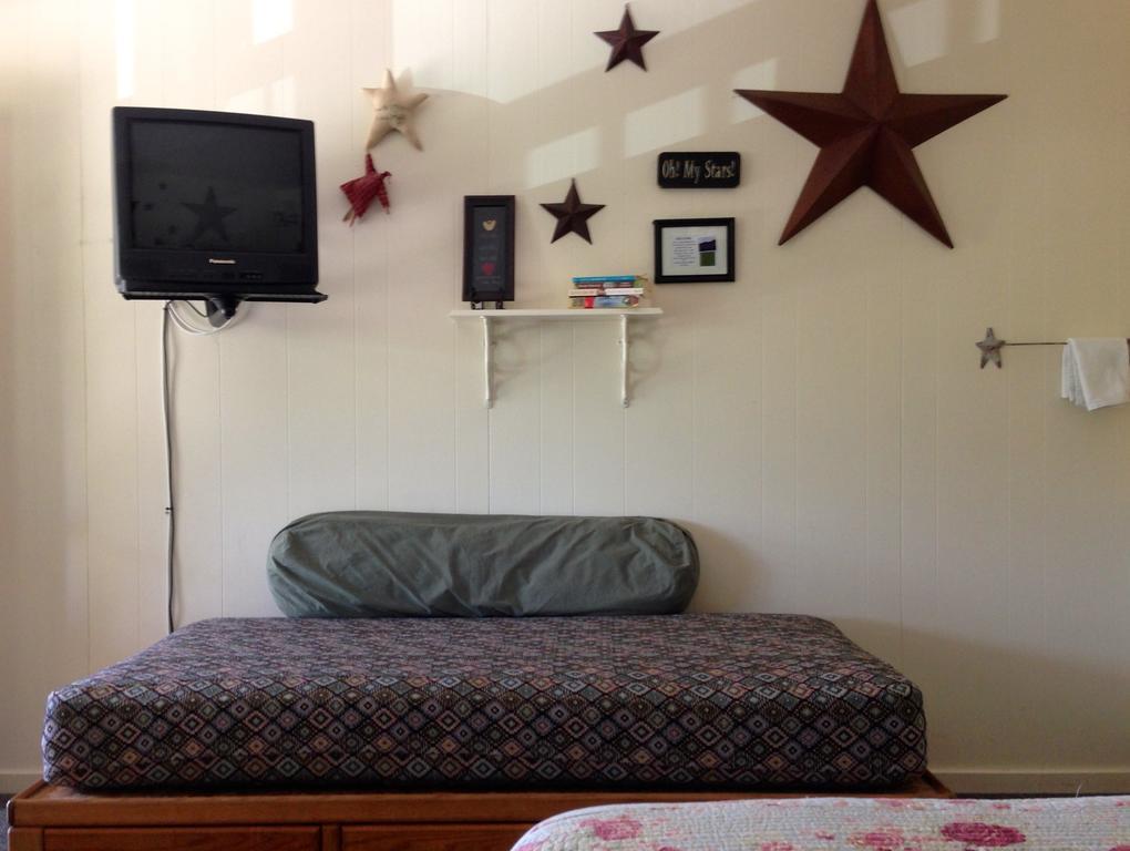ثري ريفرز Sequoia Motel الغرفة الصورة