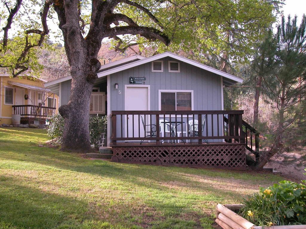 ثري ريفرز Sequoia Motel المظهر الخارجي الصورة