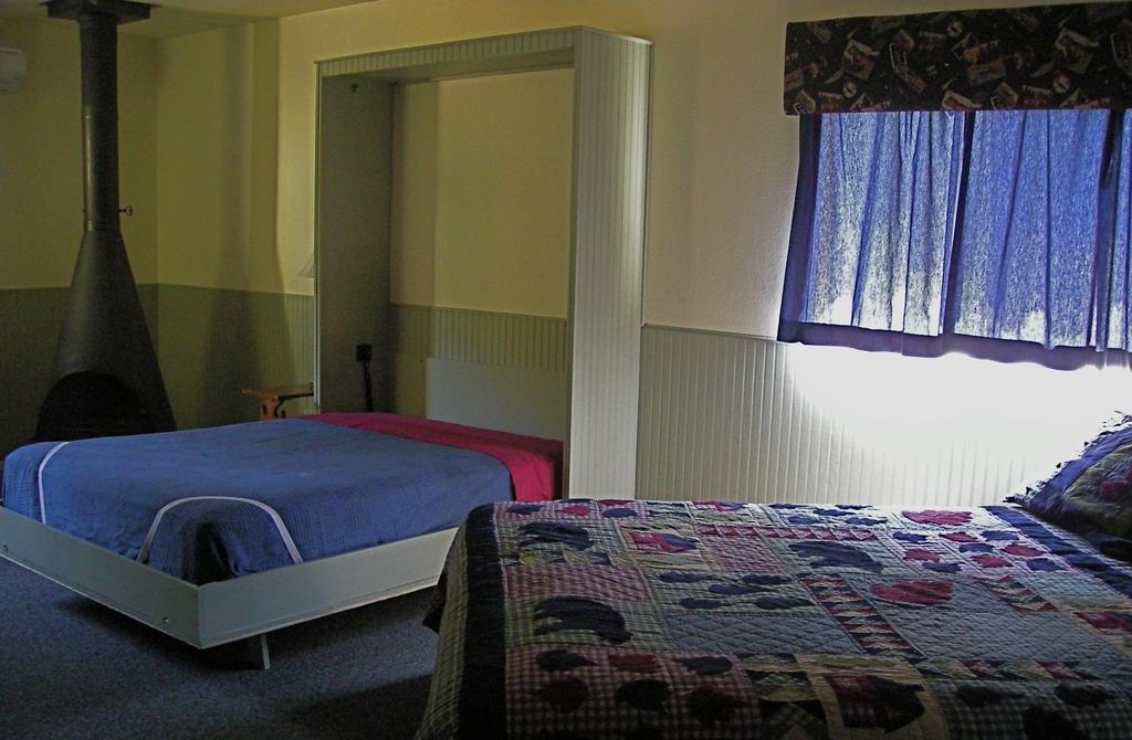ثري ريفرز Sequoia Motel المظهر الخارجي الصورة